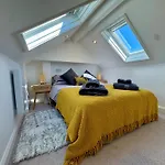 1 Thornbarrow - Spacious Townhouse In The District *