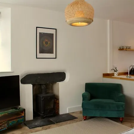 1 Thornbarrow - Spacious Townhouse In The District Windermere