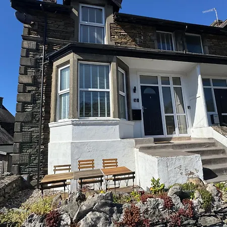 1 Thornbarrow - Spacious Townhouse In The District Windermere