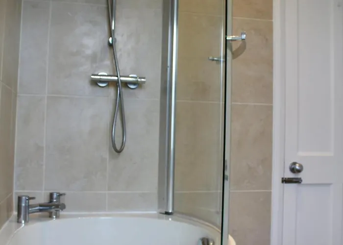 1 Thornbarrow - Spacious Townhouse In The District 度假居